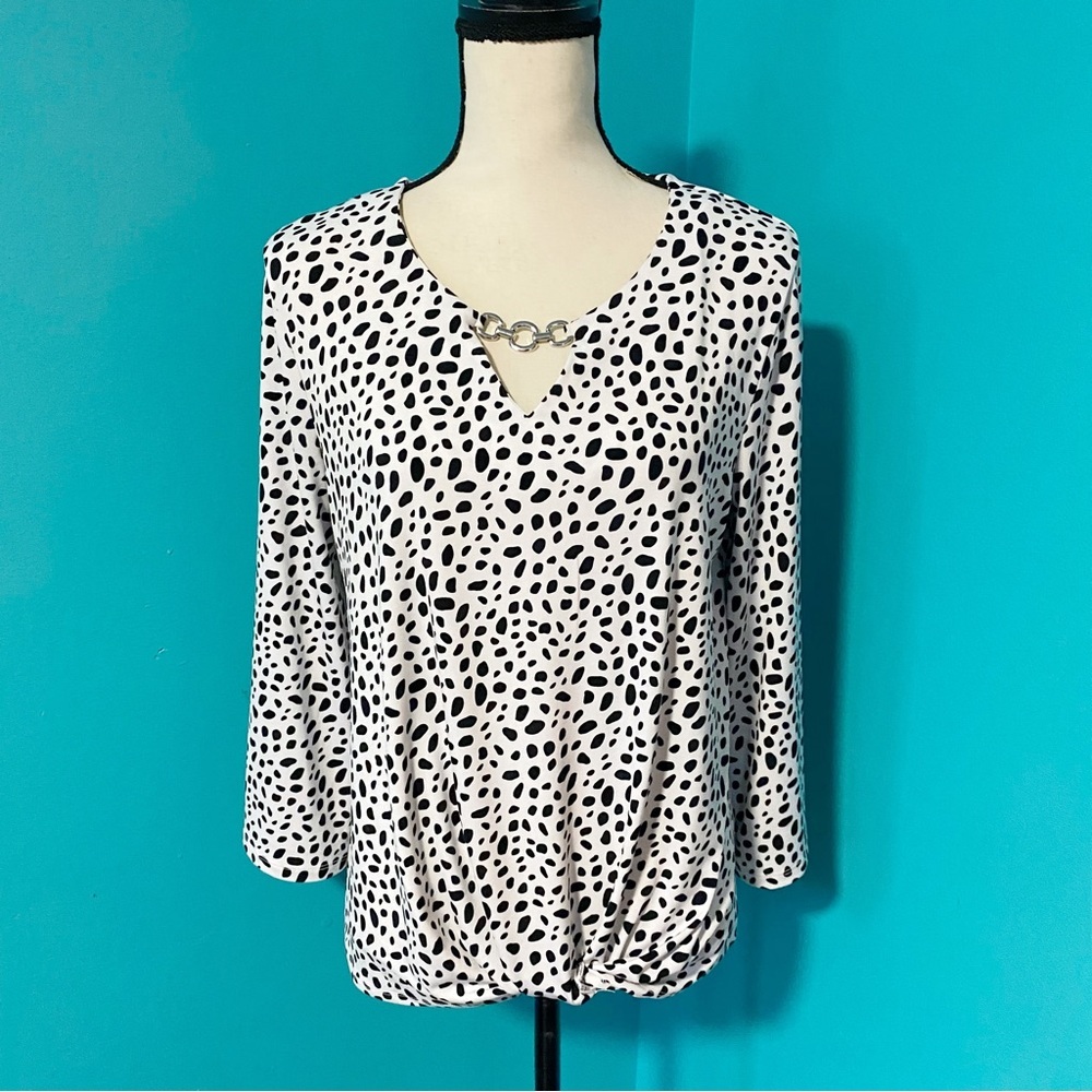 JM Collection M White Black Dots Chain Neck Twist Front Blouse Top